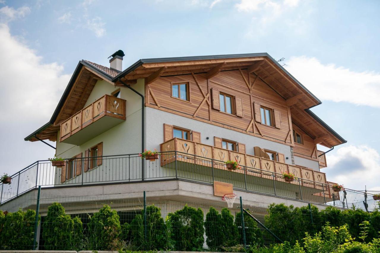 Agritur Rizzi Di Inama Ugo Villa Coredo Exterior photo